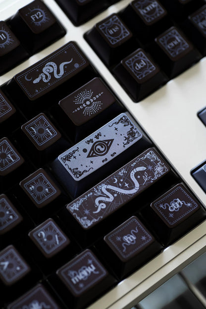 Original design set of dynamic snake theme keycaps, made of PBT material, highly personalized keycap set from the original factory, suitable for 61/64/68/75/84/87/104 key mechanical keyboards in anime and games