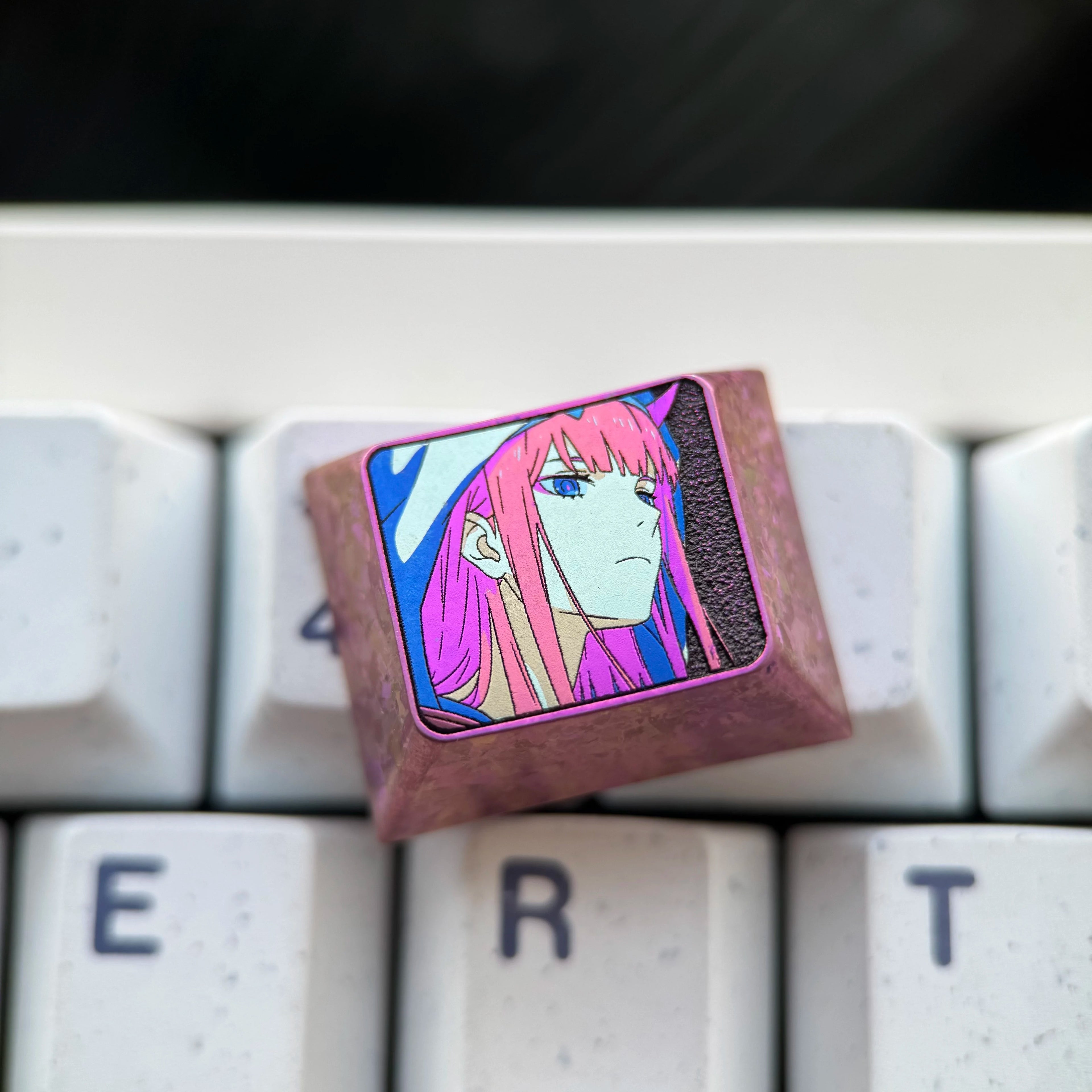 DARLING in the FRANXX  02， Titanium alloy personalized keycap set, anime and game culture creative metal carving decorative keycap set