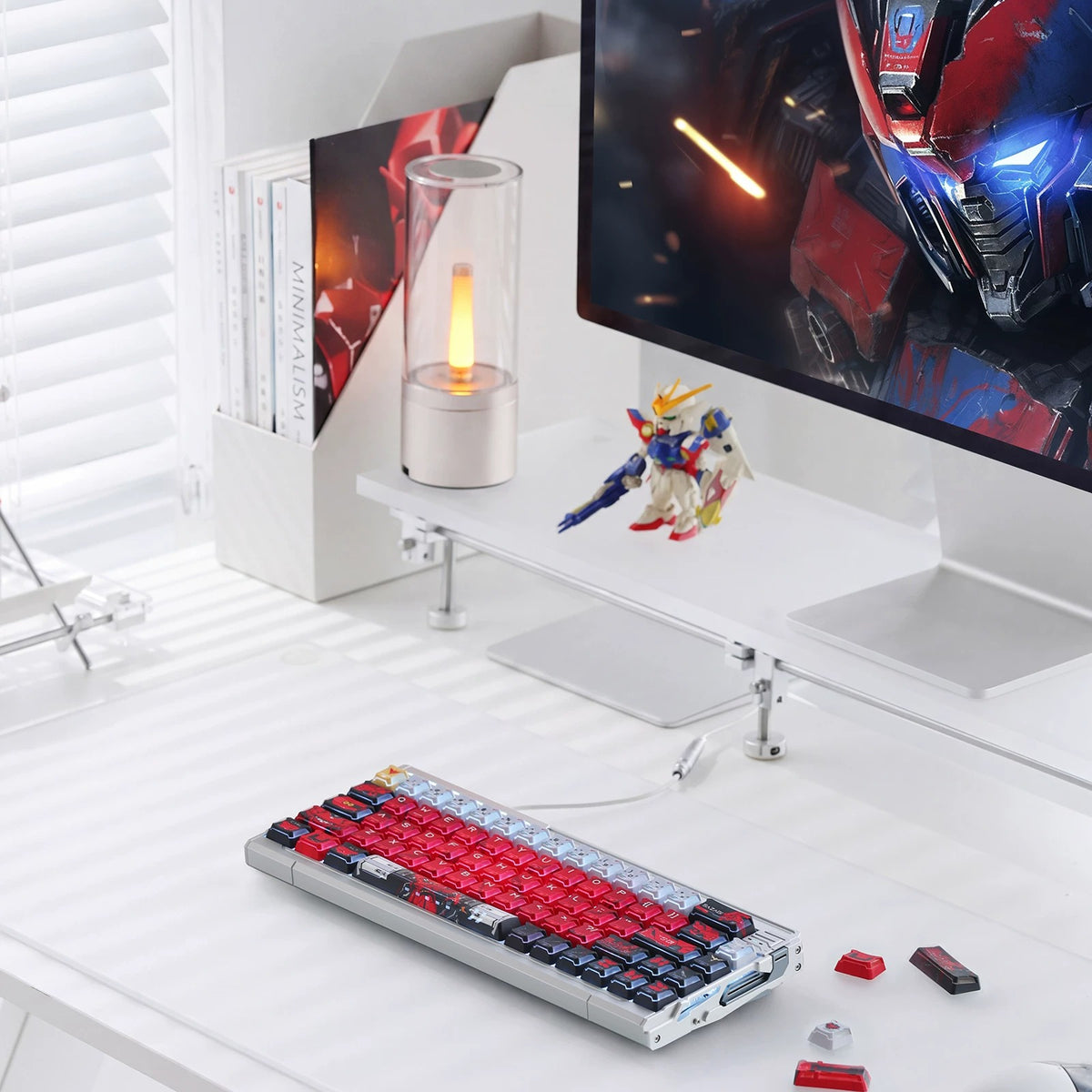 Gundam‌， SAZABI，MSN-04, There are two versions: opaque and semi transparent personalized keycaps, mechanical keyboard replacement keycap set, anime and game cultural and creative keycaps set,61/64/68/75/84/87/104 Key Mechanical Keyboard Keycap Set