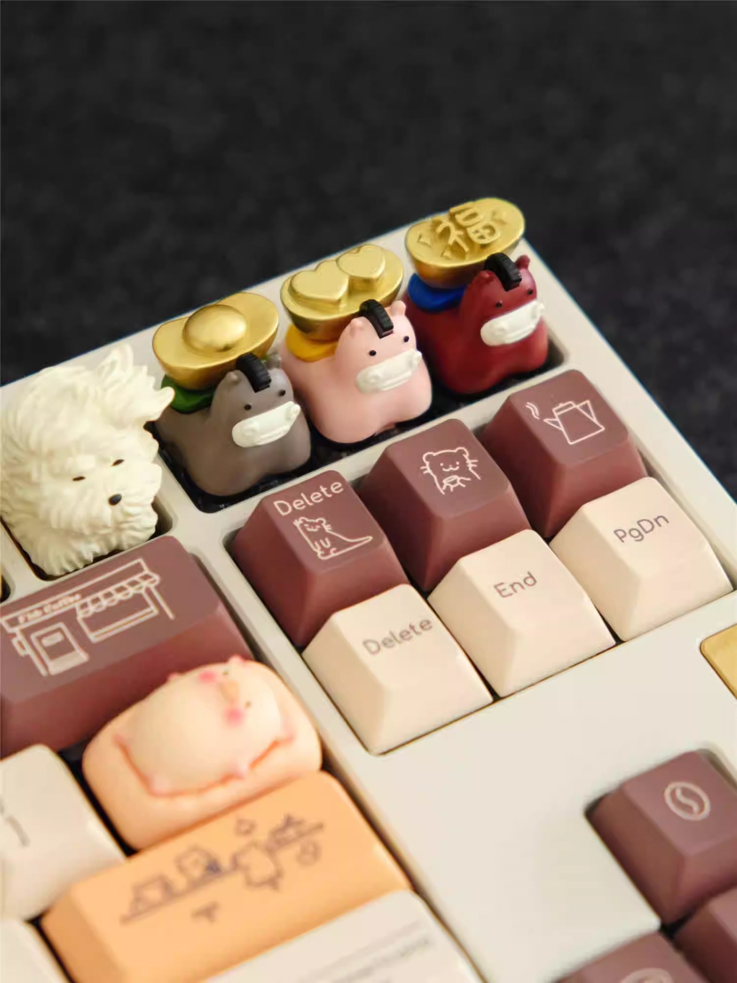 Chinese New Year, Year of the Horse, auspicious symbolism. Small horse shaped painted personalized keycaps, keyboard decorated keycaps