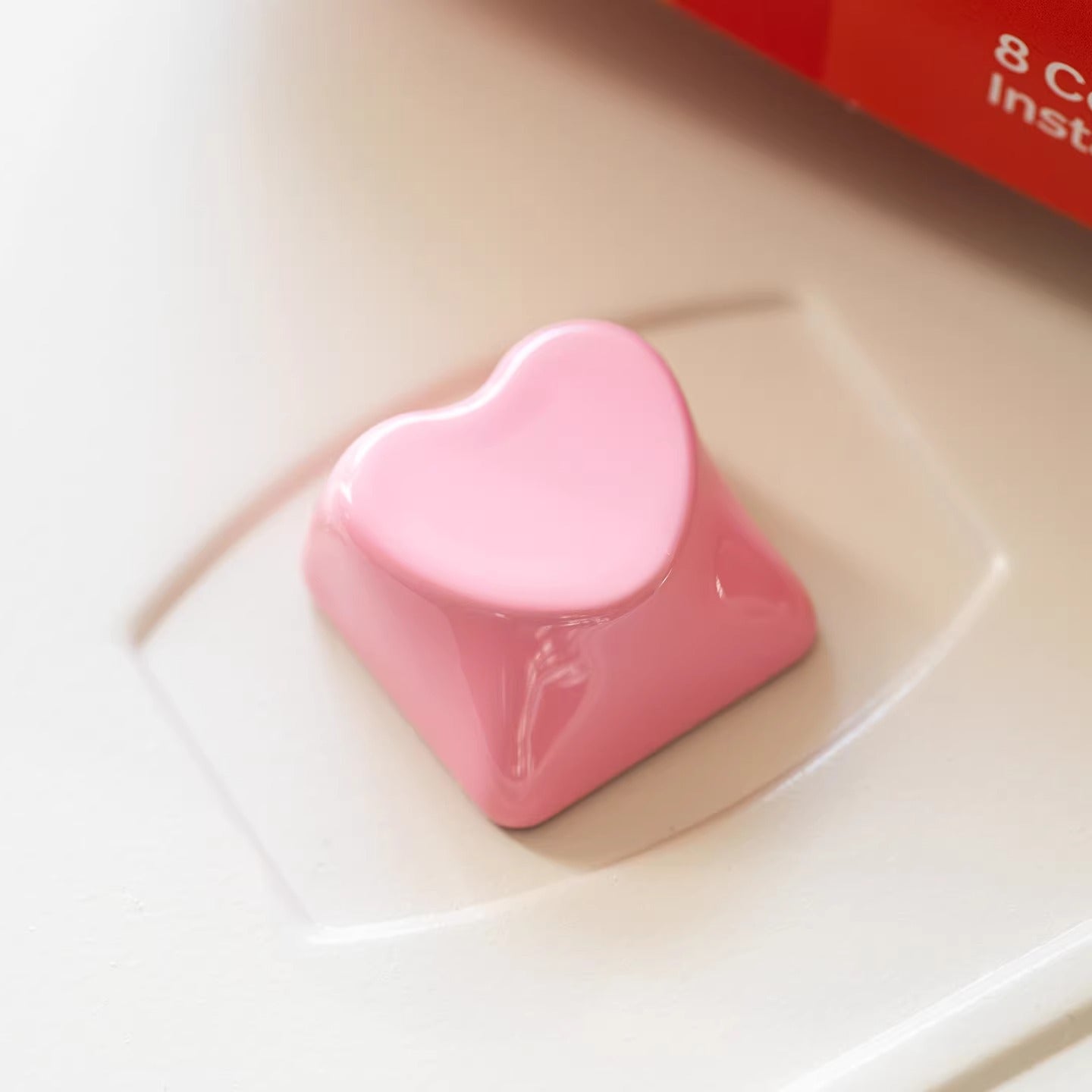 heart shape aluminum alloy keycaps, metal shaped personalized keycaps, metal baked paint, CNC machining, customized mechanical keyboard decoration keycaps