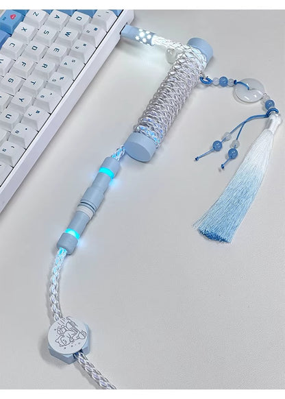 Single crystal copper aviation plug data cable, white blue gradient overall luminous 8k magnetic axis keyboard cable
