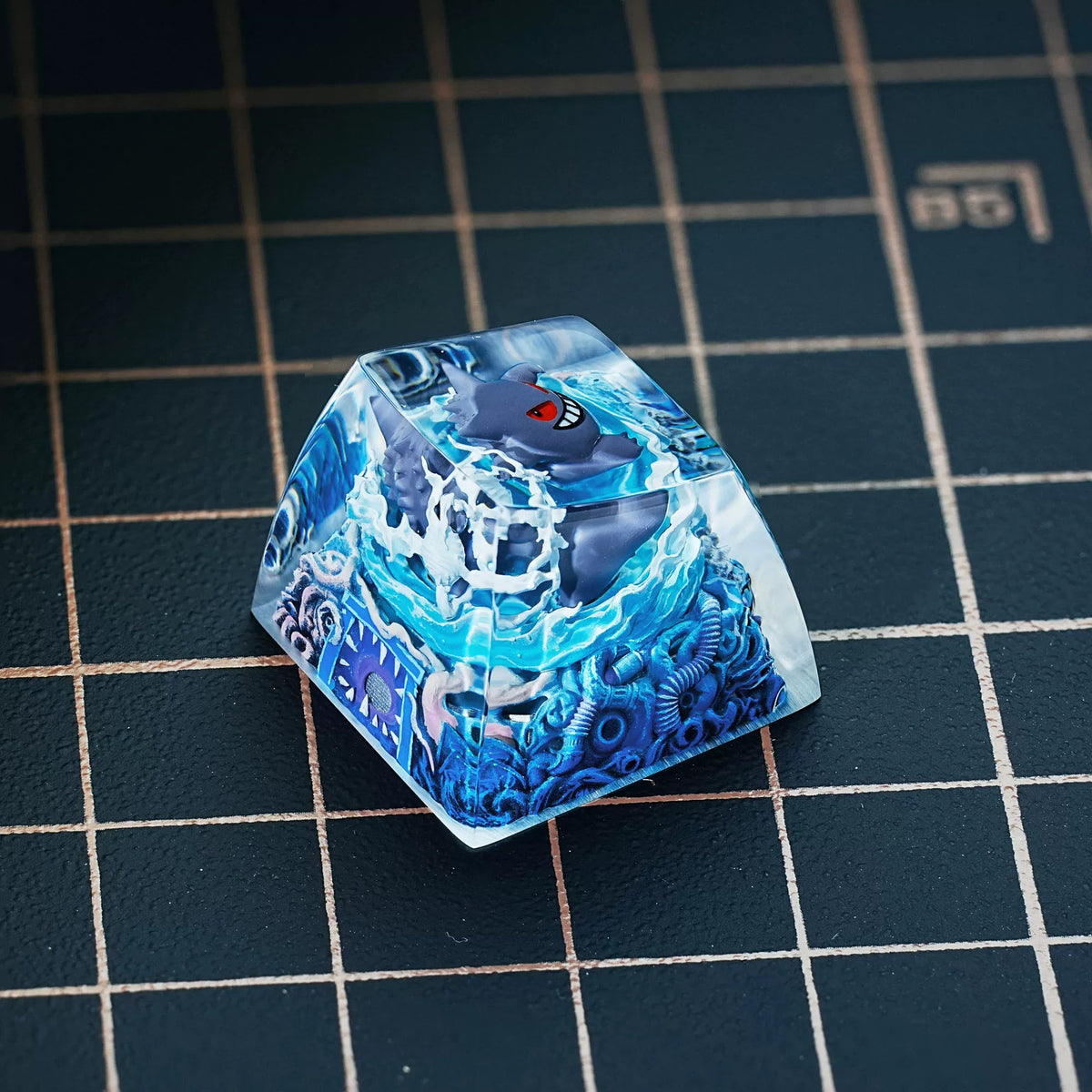 Pok é mon, flash Gengar coating and sealing design, Crystal Resin Personalized Keycaps, Anime Game Culture Creative Resin Keycaps, Mechanical Keyboard Art Decorative Keycaps
