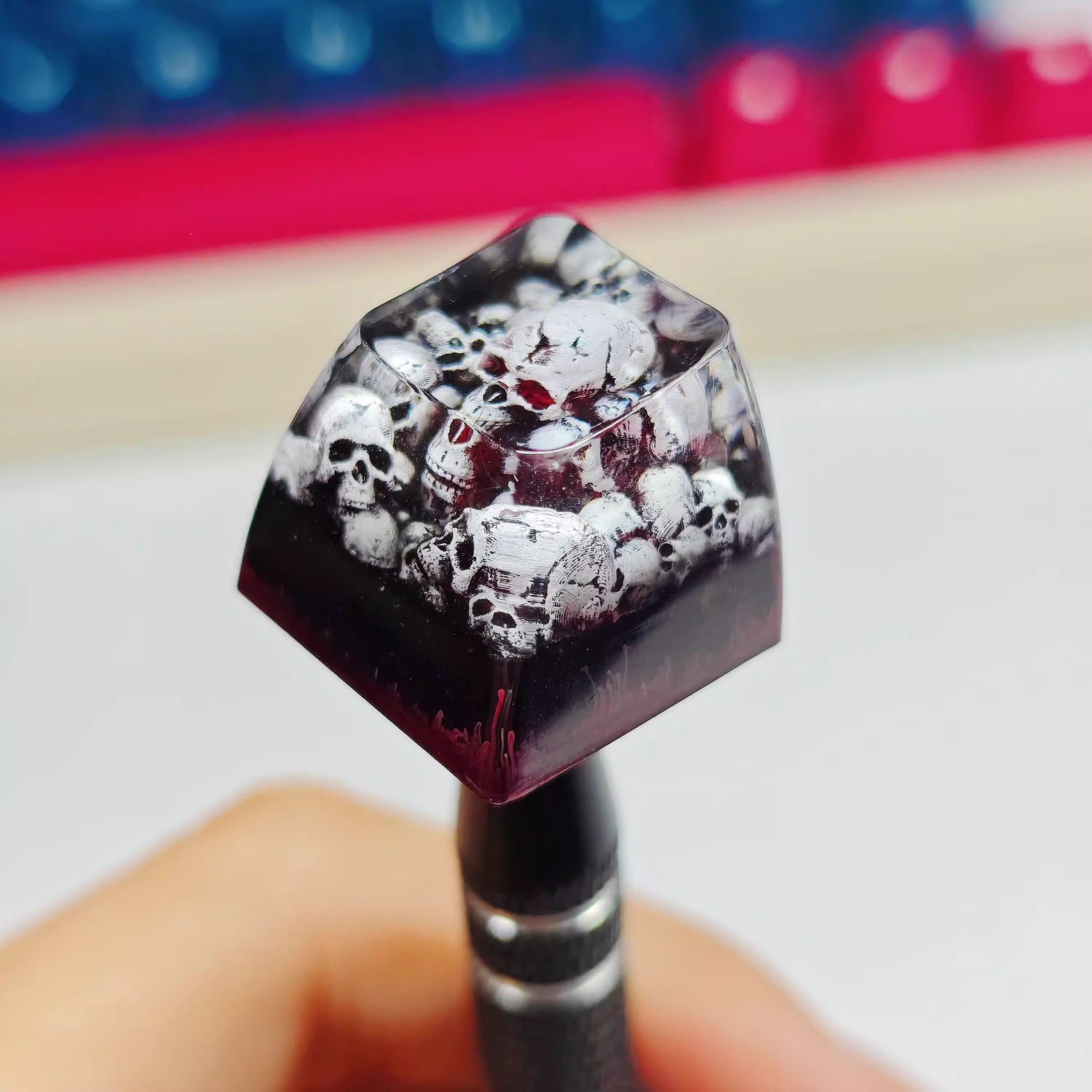 Dark Gothic style, skull crystal resin personalized keycaps, dark 1U resin decorative keycaps