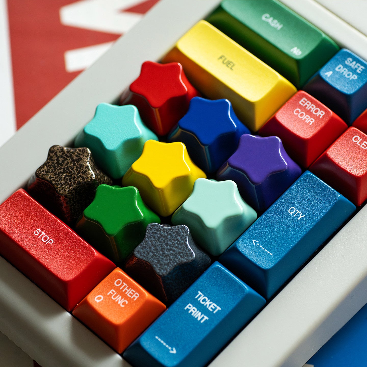 Original Alien Personalized Keycaps Star Aluminum Alloy Keycaps Metal Paint CNC Processing Customized Mechanical Keyboard Keycaps