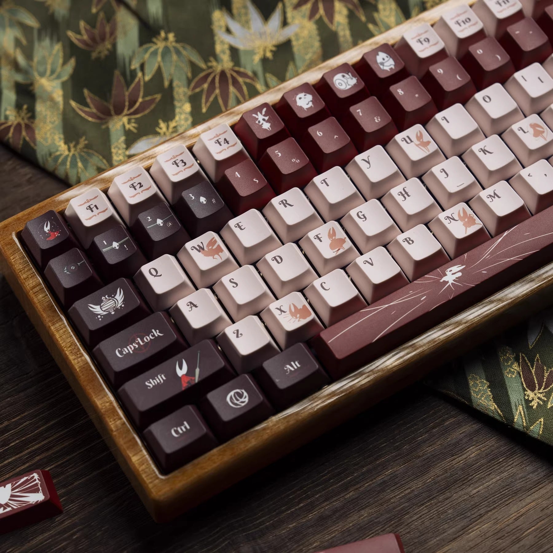 The Hollow Knight theme, PBT material, sublimation， Personalized keycap set, original factory height mechanical keyboard decorative keycap set