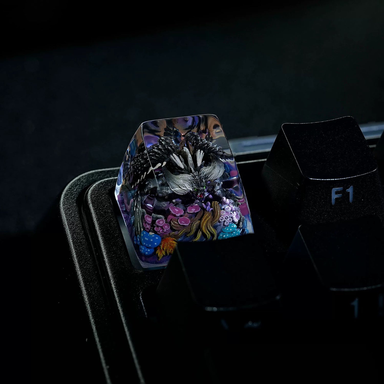 Monster Hunter, Nergigante, 1U crystal resin personalized keycaps, anime, gaming, cultural and creative peripheral products, mechanical keyboard decoration keycaps