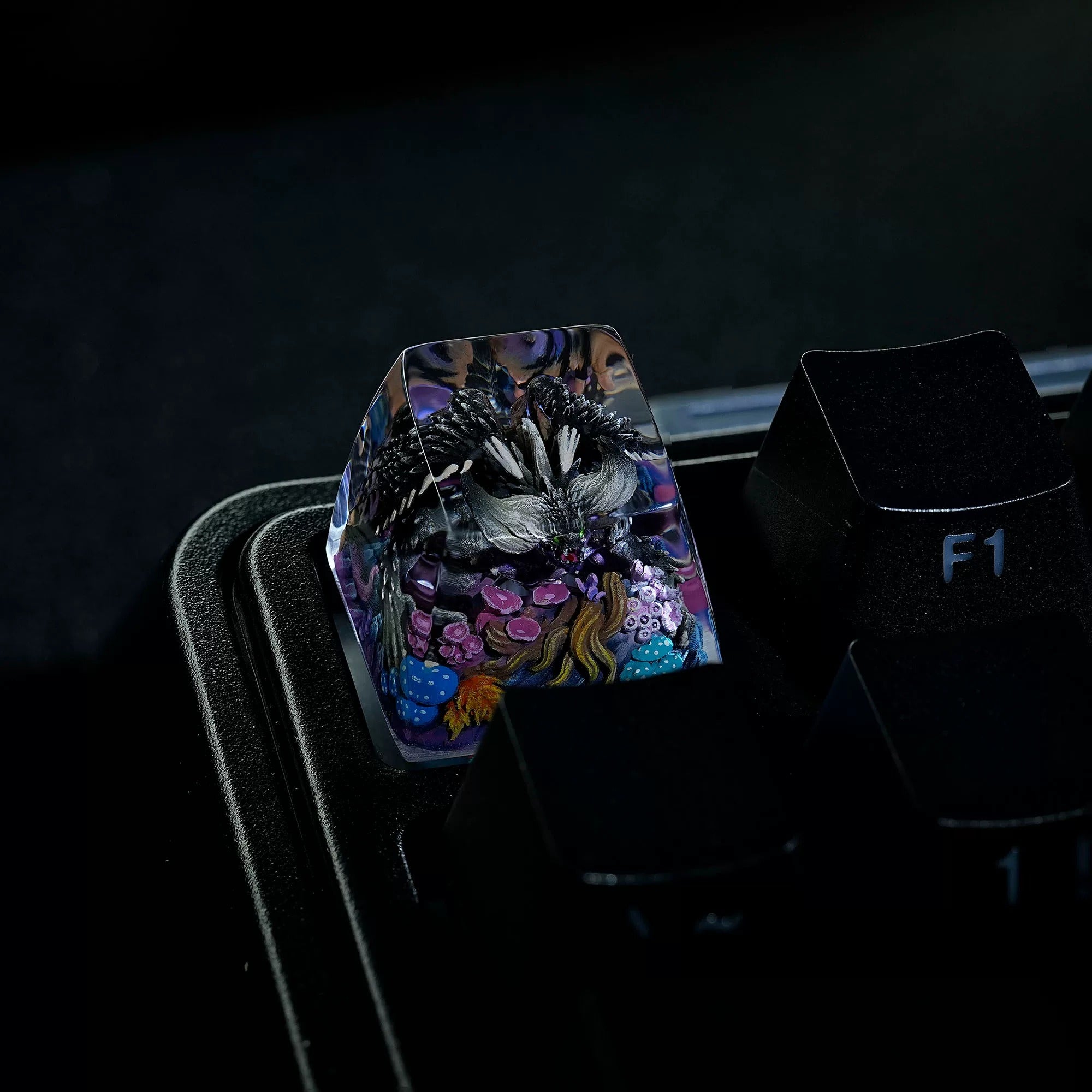 Monster Hunter, Nergigante, 1U crystal resin personalized keycaps, anime, gaming, cultural and creative peripheral products, mechanical keyboard decoration keycaps