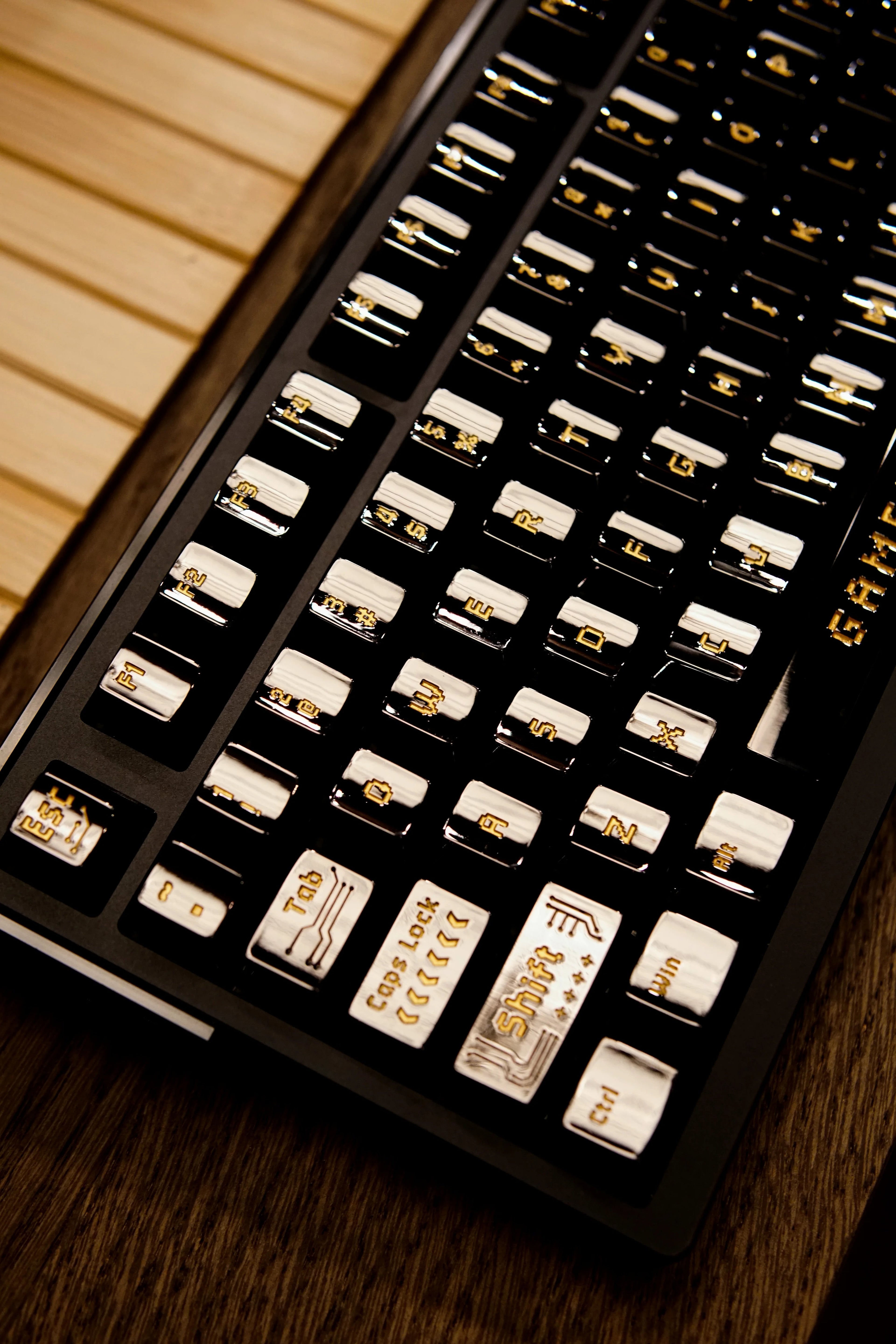 Pixel game theme original design retro arcade game personalized keycap set metal keycap glossy black electroplating, electroplating coating compatible with ROG Extreme ASUS estore/Angry Miao/Razer