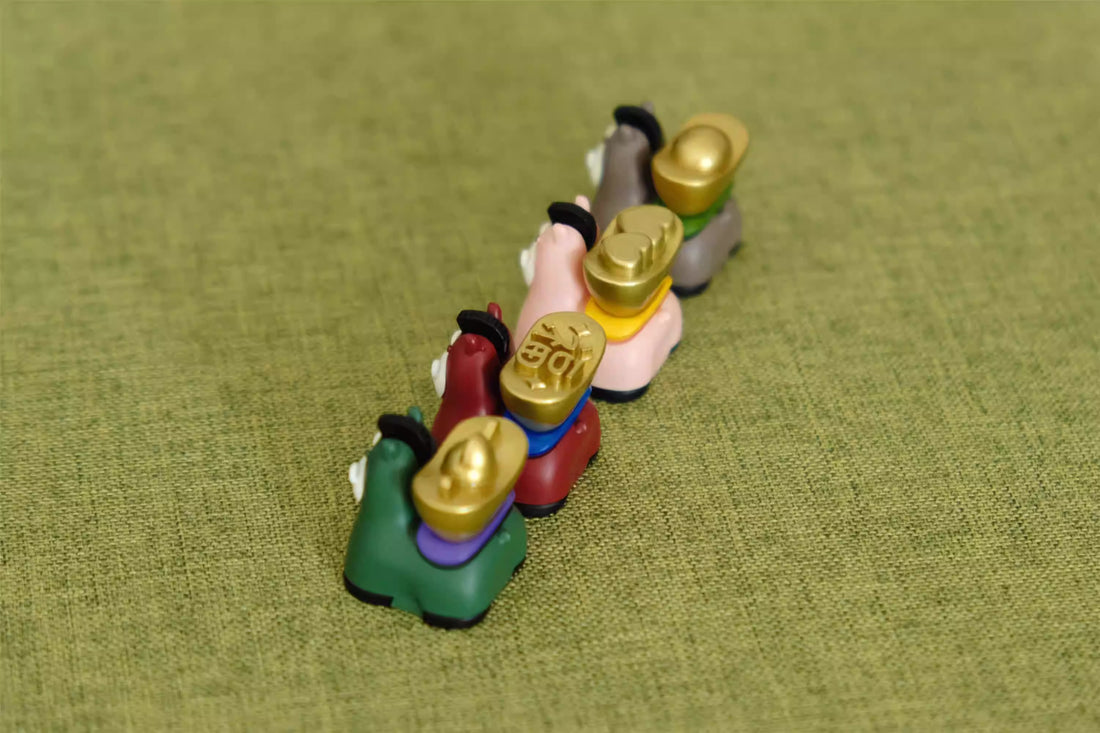 Chinese New Year, Year of the Horse, auspicious symbolism. Small horse shaped painted personalized keycaps, keyboard decorated keycaps