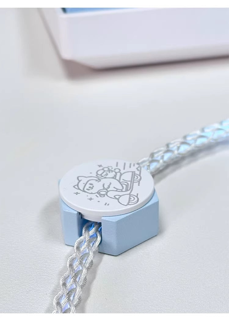Single crystal copper aviation plug data cable, white blue gradient overall luminous 8k magnetic axis keyboard cable