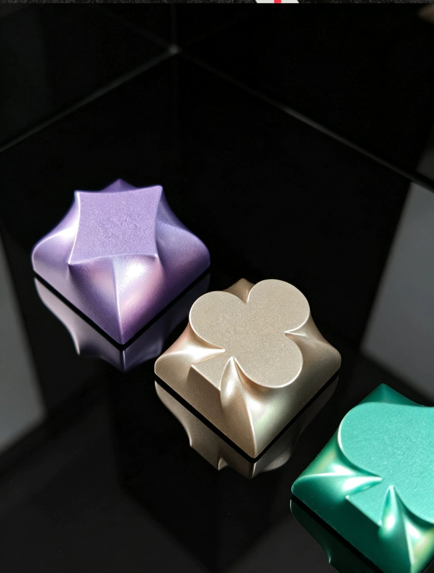 Metal playing cards, suit keycaps, mechanical keyboard, personalized metal, three-dimensional personalized decoration, keycap direction