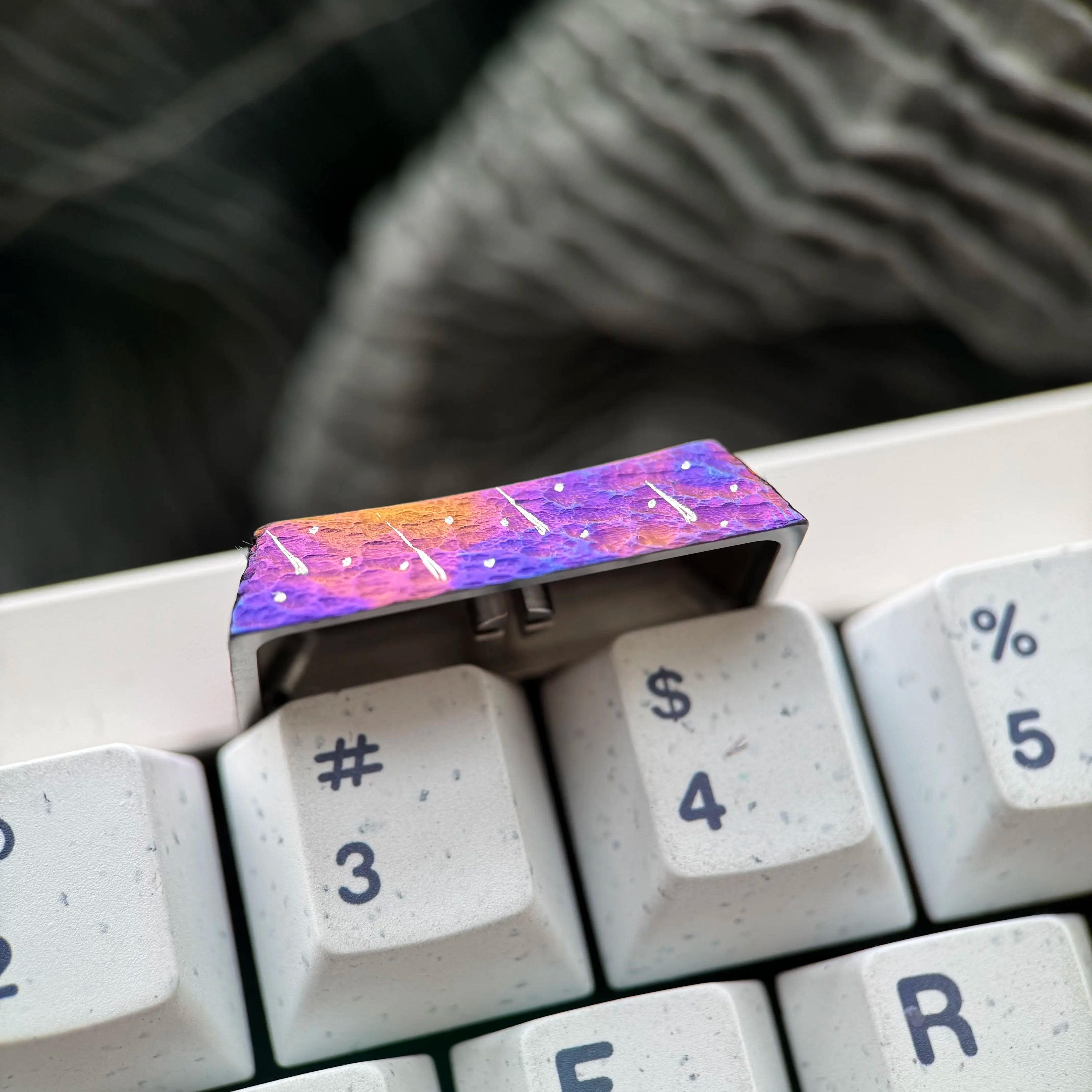 Starry Sky Cat Series, Purple Starry Sky Meteor Theme Titanium Alloy Hand Carved Titanium Alloy Personalized Keycaps, Fairy Tale Creative Decorative Keycaps Metal Art Keycaps