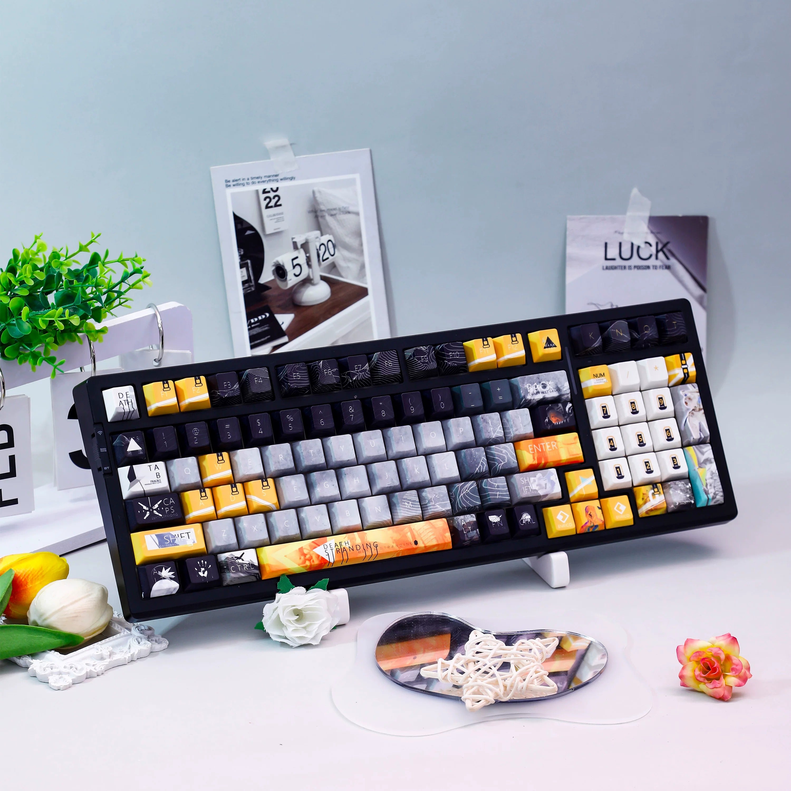 Death Stranding theme, PBT material personalized keycap set, anime keycap culture peripheral mechanical keyboard decoration keycaps， Compatible with 61/64/68/75/84/87/104 key mechanical keyboard keycap set
