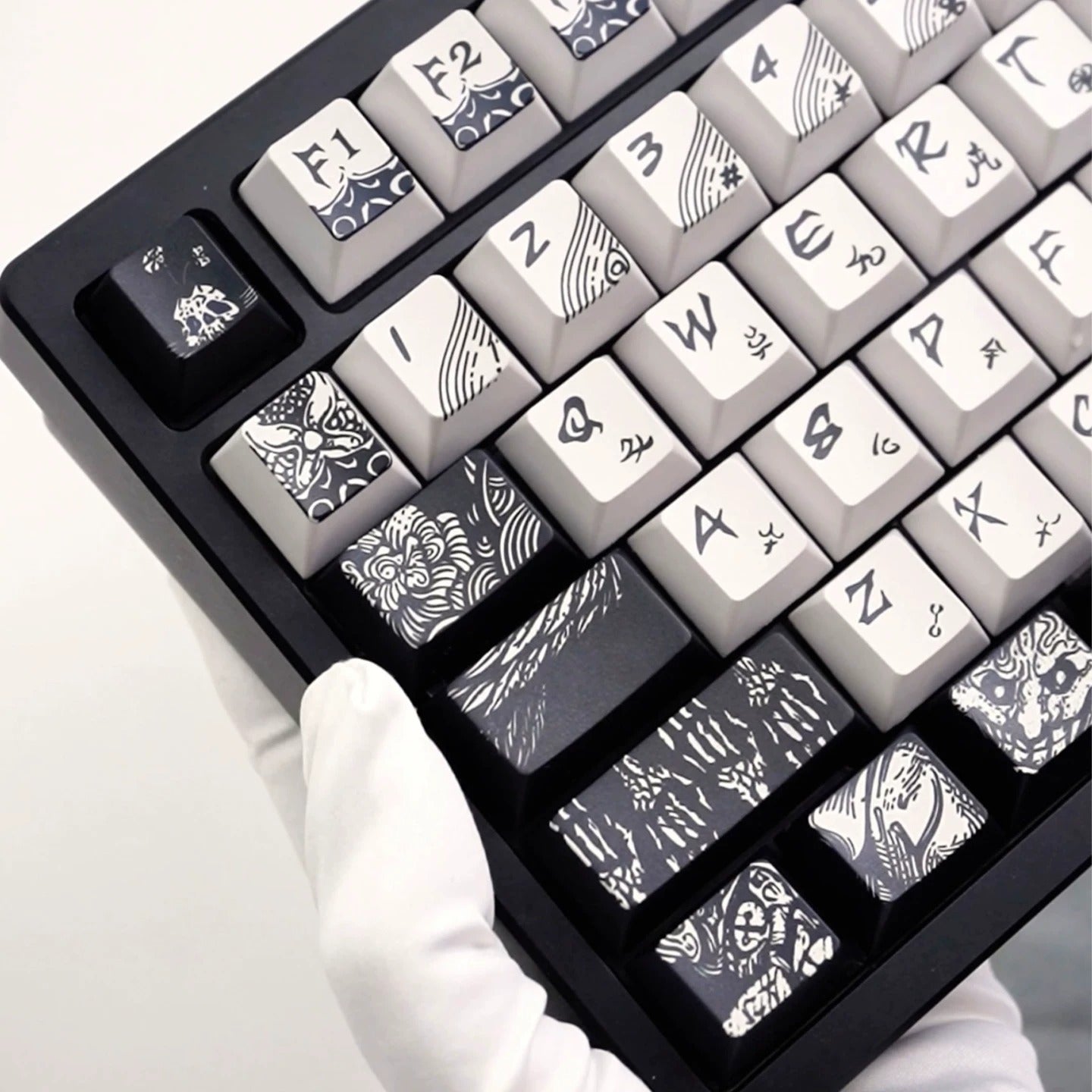 Fallen angel themed design, metallic matte texture PBT material personalized keycap set,  cultural creative decoration keycap set, compatible with 61/64/68/75/84/87/104 mechanical keyboard