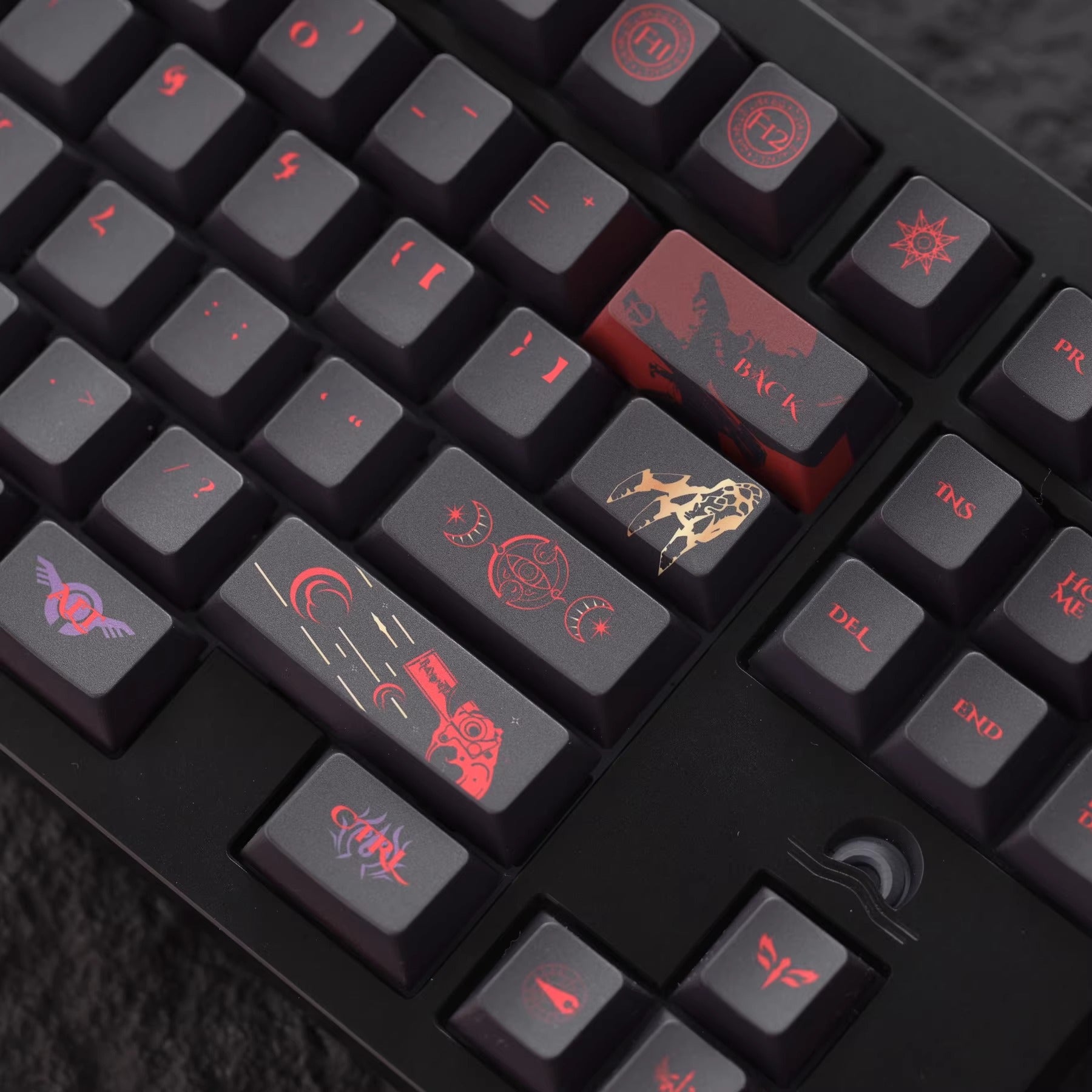 Bayonetta Theme Design, PBT material, sublimation， Personalized keycap set, original factory height mechanical keyboard decorative keycap set