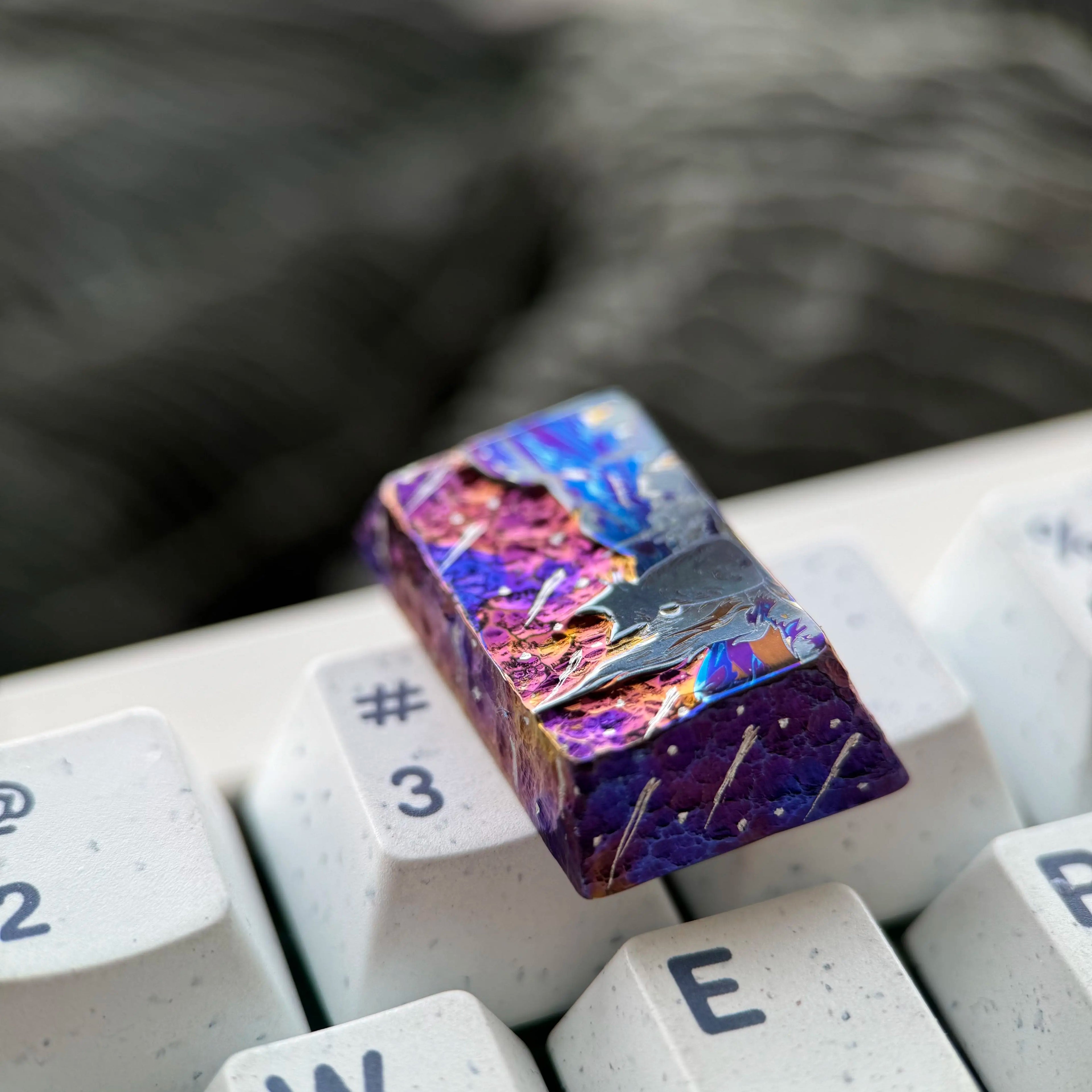 Starry Sky Cat Series, Purple Starry Sky Meteor Theme Titanium Alloy Hand Carved Titanium Alloy Personalized Keycaps, Fairy Tale Creative Decorative Keycaps Metal Art Keycaps