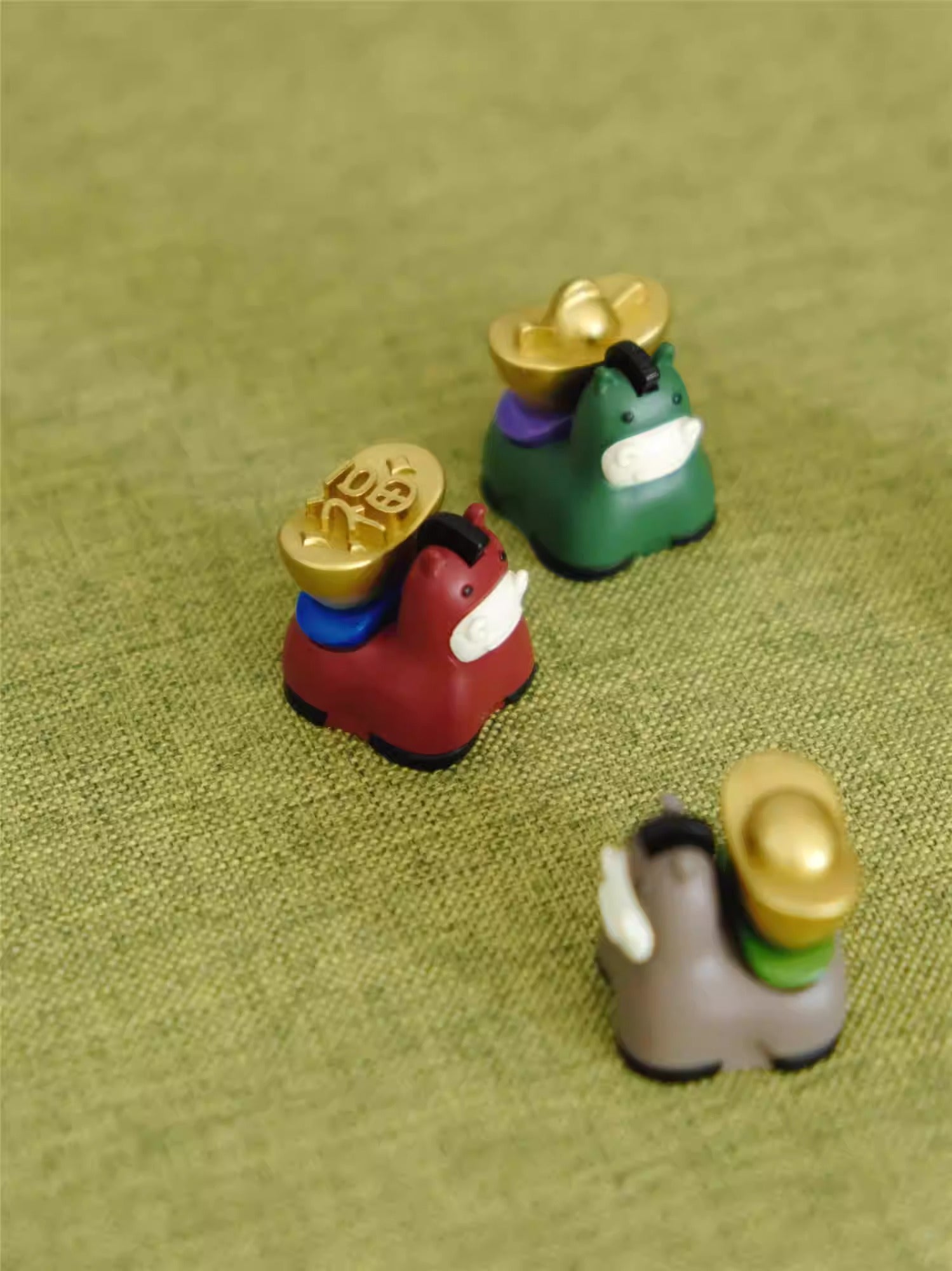 Chinese New Year, Year of the Horse, auspicious symbolism. Small horse shaped painted personalized keycaps, keyboard decorated keycaps