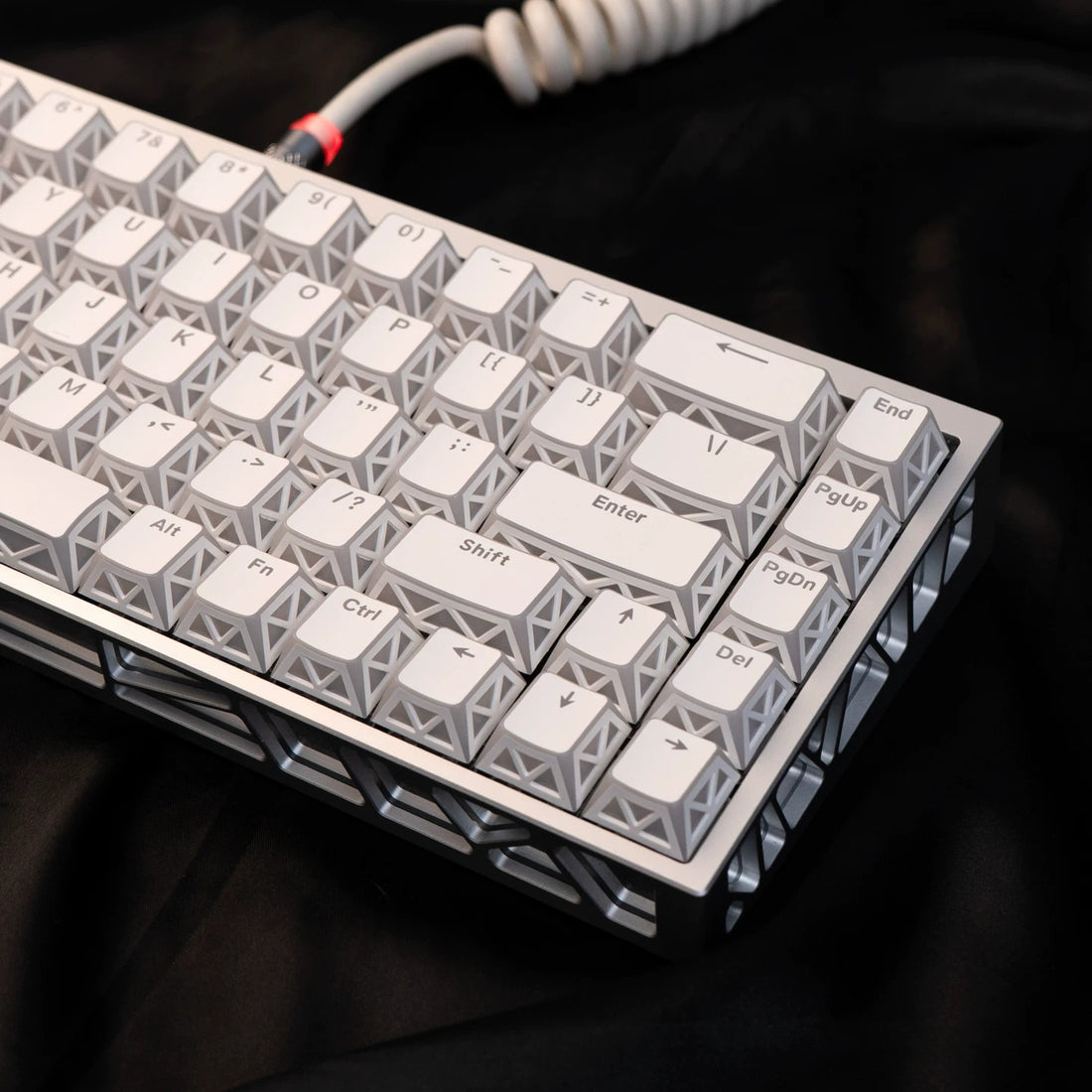 White translucent minimalist design keycap folding shadow, 4-sided hollow translucent front engraving customized keyboard PC+PBT compatible with 61/64/68/75/84/87/104 mechanical keyboard