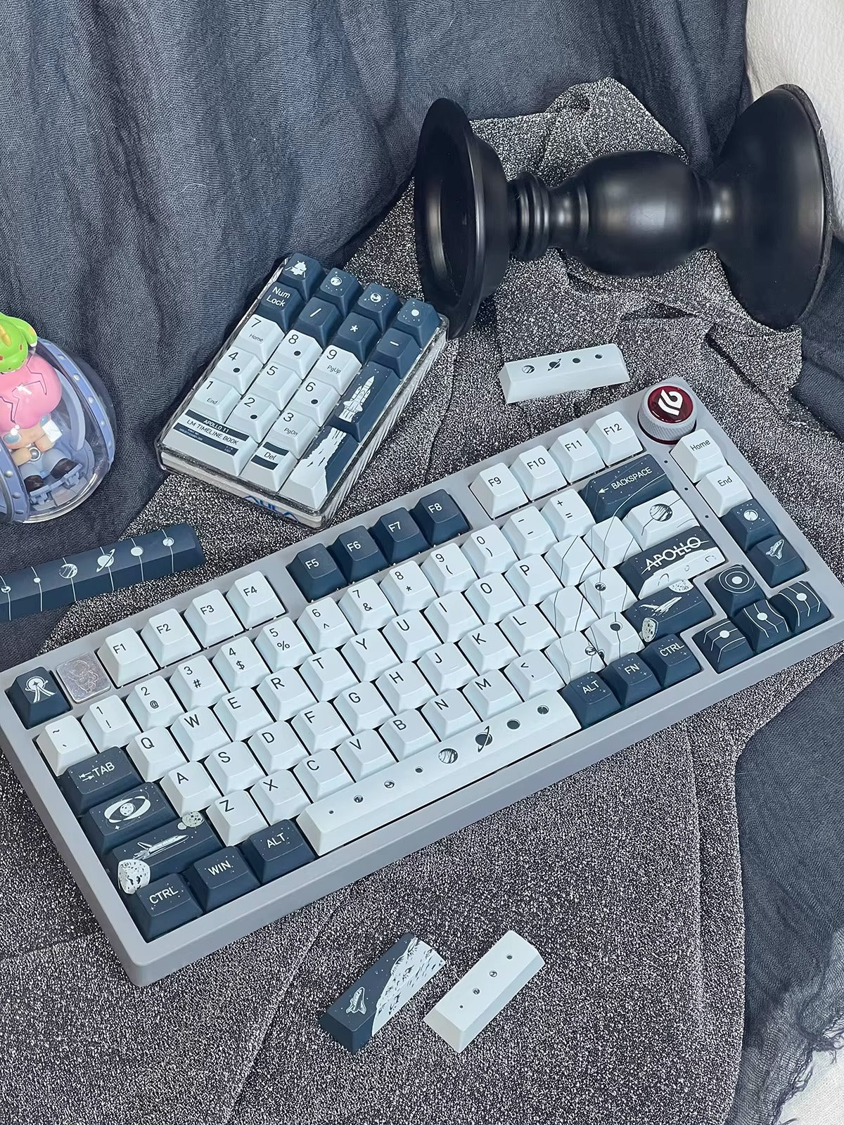 Astronaut Space Series, Apollo Moon Landing Theme PBT material, sublimation， Personalized keycap set, original factory height mechanical keyboard decorative keycap set