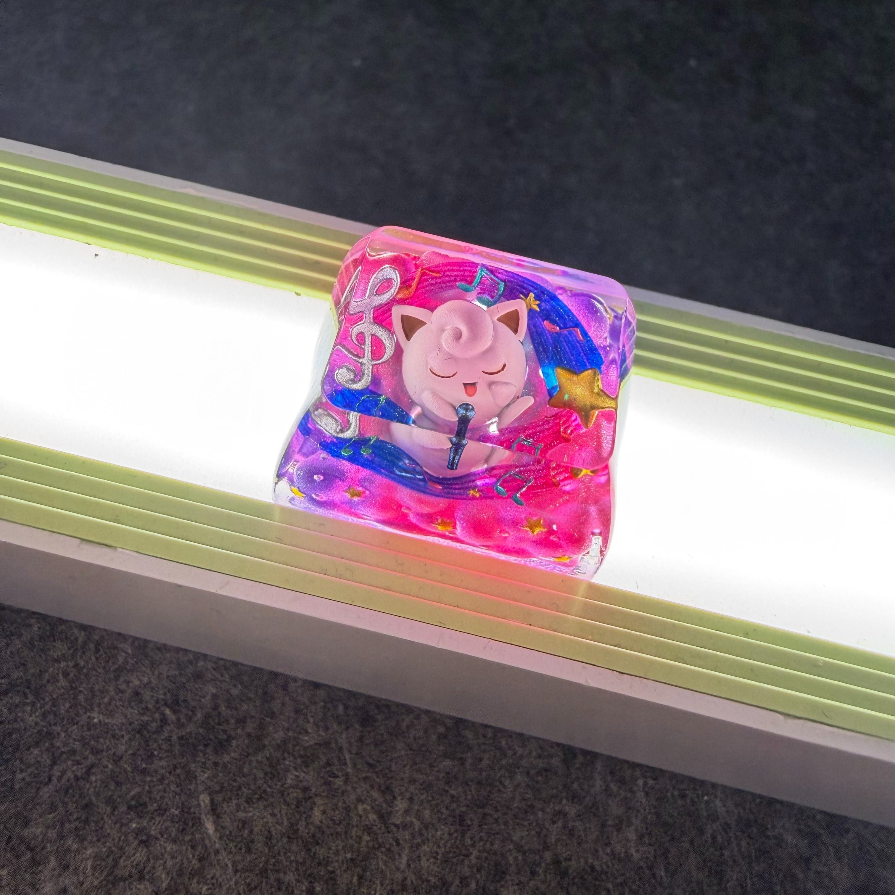 Pok é  mon, Jigglypuff theme coating and sealing design, 1.25U Crystal Resin Personalized Keycaps, Anime Game Culture Creative Resin Keycaps, Mechanical Keyboard Art Decorative Keycaps