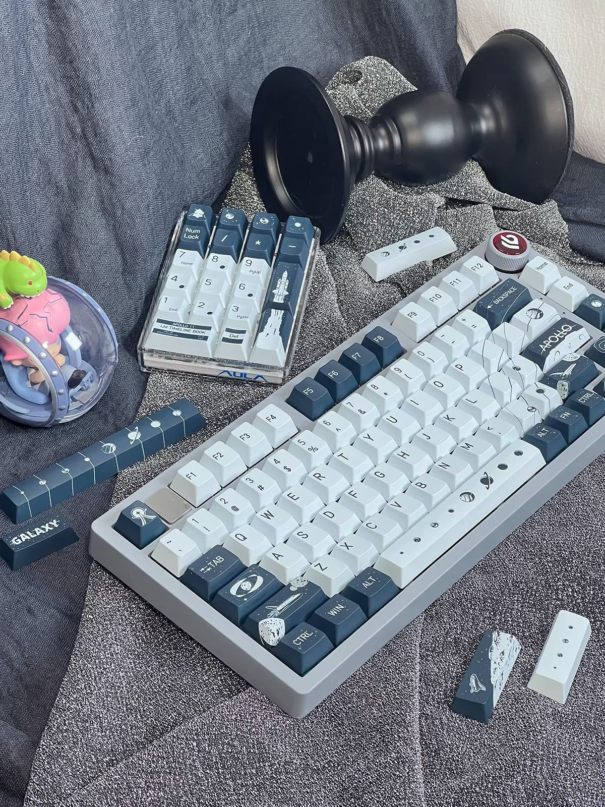 Astronaut Space Series, Apollo Moon Landing Theme PBT material, sublimation， Personalized keycap set, original factory height mechanical keyboard decorative keycap set