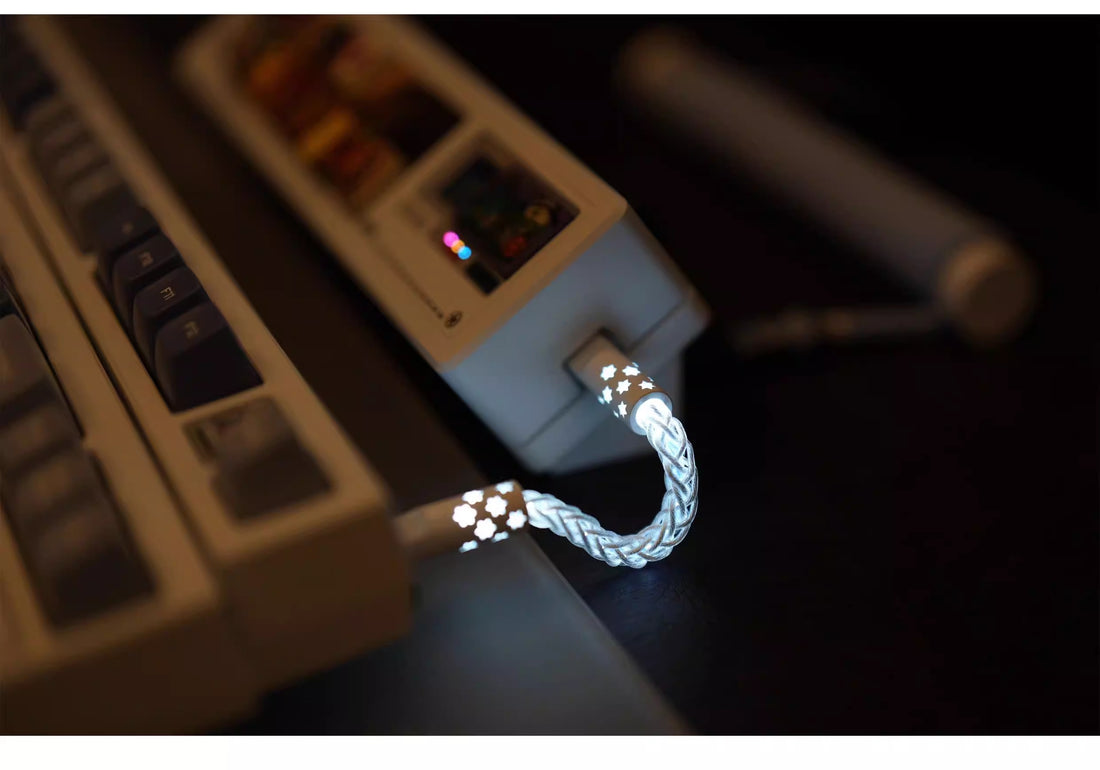 Short line 12cm/20cm, pad short line data cable typec-typec single crystal copper star emitting customized data cable