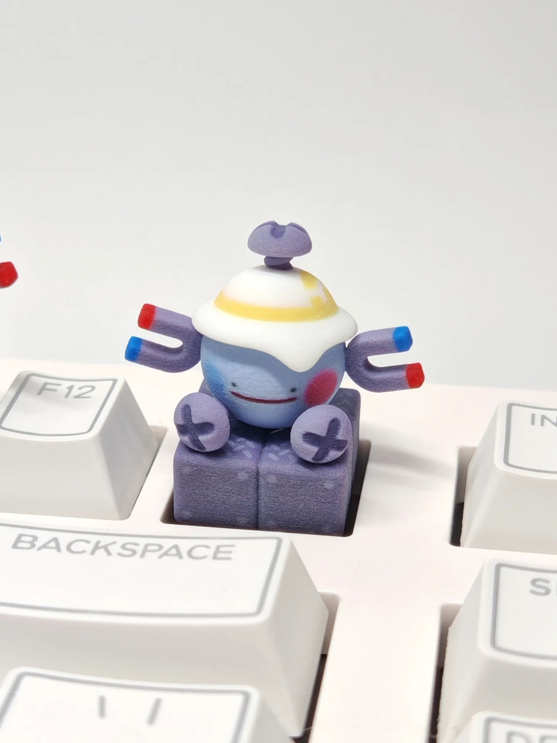 Magnemite， Resin printed creative art keycaps, anime, gaming, cultural creativity, personalized keycaps, mechanical keyboard decoration keycaps