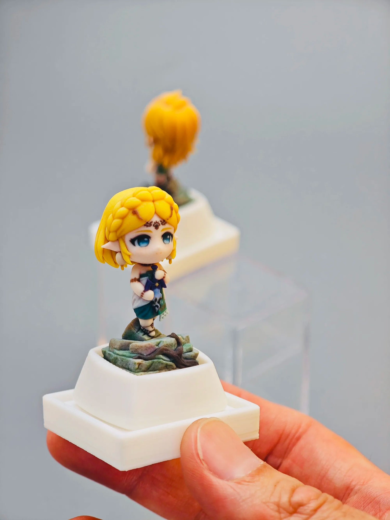 Legend of Zelda，Link/Princess Zelda， Multi colored resin printing and coloring, three-dimensional modeling, anime, gaming, cultural creativity, personalized keycaps, mechanical keyboard decoration keycaps
