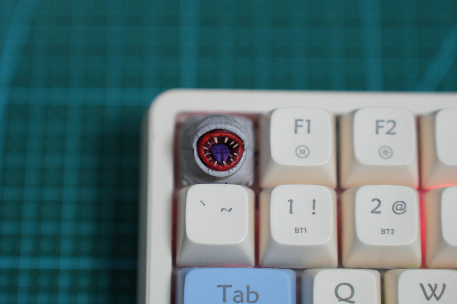 Monster Hunter themed resin personalized keycaps, coated resin mechanical keyboard decorative keycaps