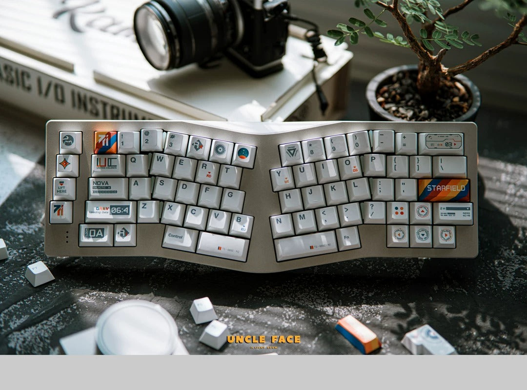 Starfield themed design, creative keycap set, PBT material personalized keycap set, mechanical keyboard replacement decorative keycaps, compatible with 61/64/68/75/84/87/104 key mechanical keyboard