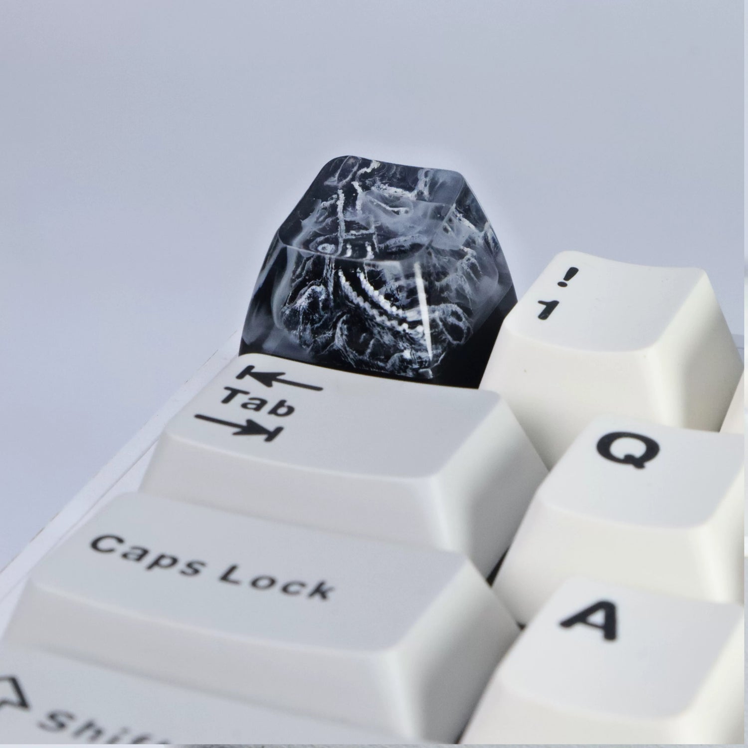 Ink wash style, crystal resin personalized keycaps, classical style resin handmade decorative keycaps