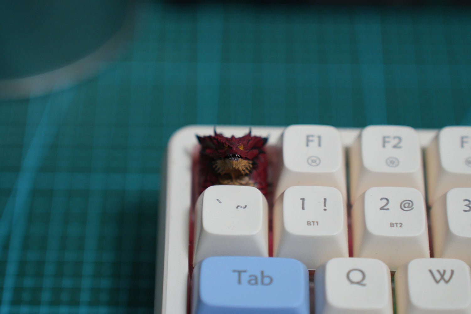 Monster Hunter themed resin personalized keycaps, coated resin mechanical keyboard decorative keycaps