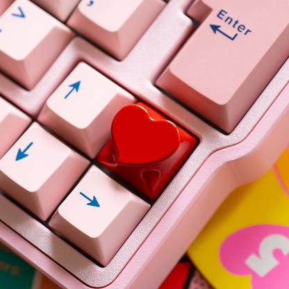 Original heart-shaped personalized Sweet Heart asymmetrical heart-shaped baked paint keycap aluminum alloy CNC machining personalized keycap