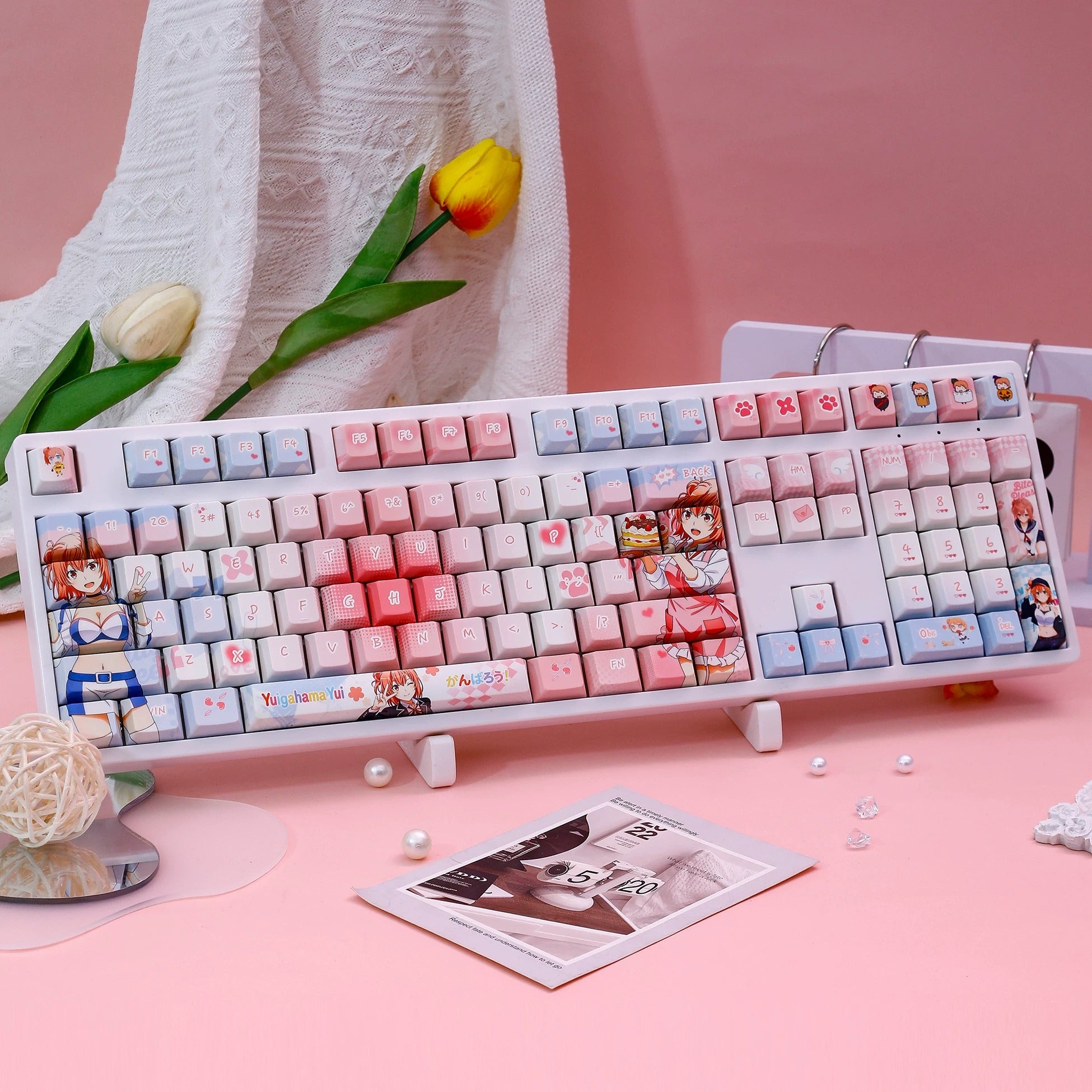 ‌My Teen Romantic Comedy SNAFU，Yuigahama Yui theme, PBT material personalized keycap set, anime keycap culture peripheral mechanical keyboard decoration keycaps， Compatible with 61/64/68/75/84/87/104 key mechanical keyboard keycap set
