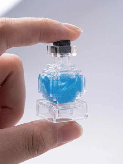 Luminous shaker charm, blue magic potion bottle personalized keycaps, creative liquid keycaps, mechanical keyboard decorative keycaps