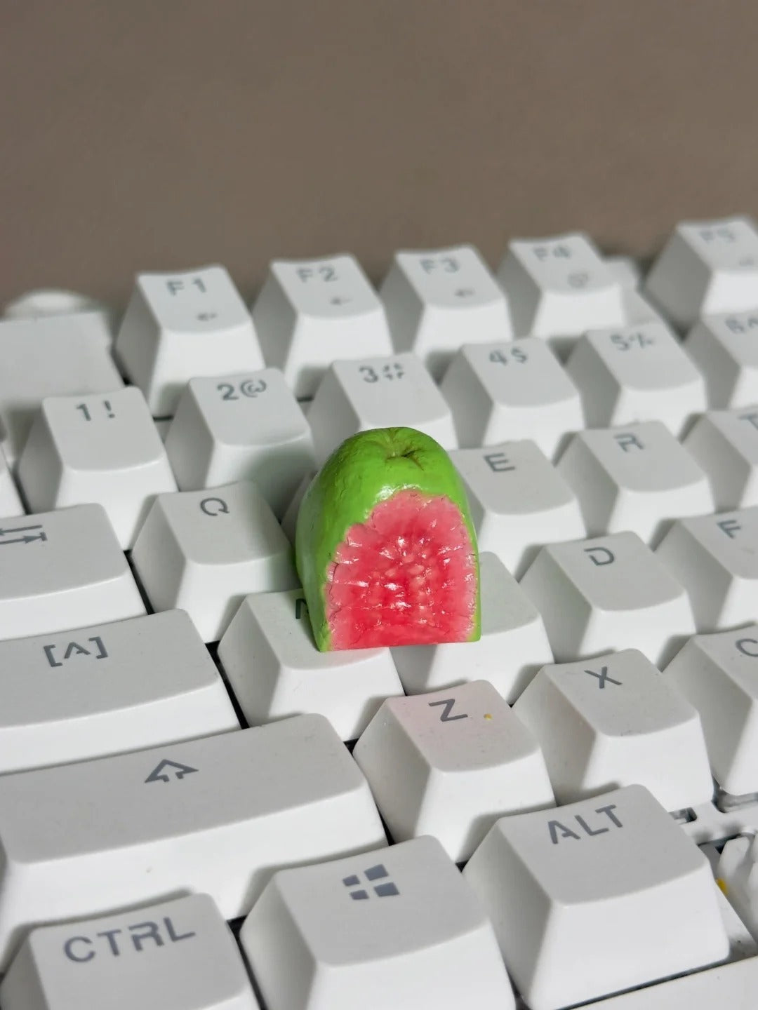 Simulated fruit series keycaps, handmade personalized keycaps made of soft clay material, mechanical keyboard creatively decorated keycaps