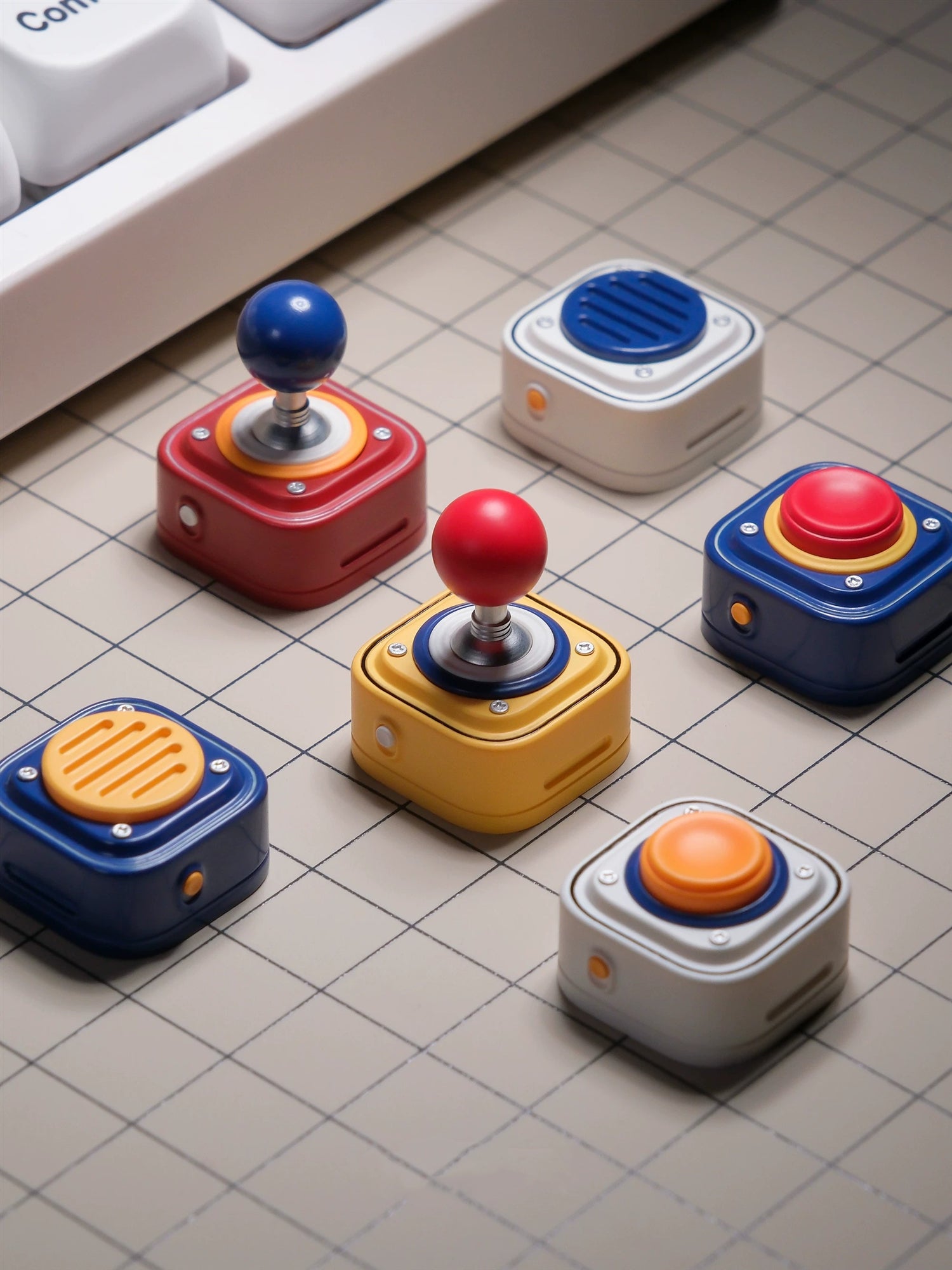 Arcade joystick design, keycap resin coating, personalized keycap customization, mechanical keyboard, resin decorative keycap
