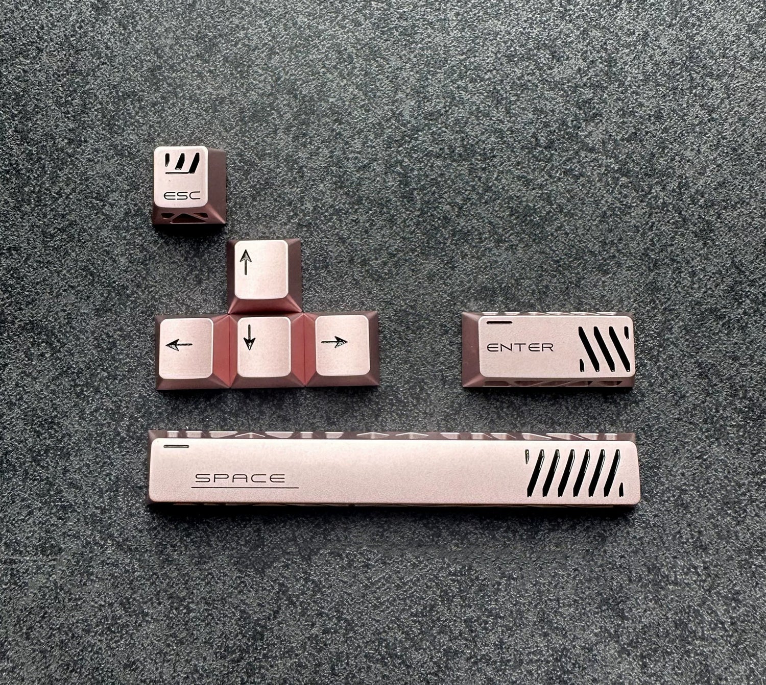 Aluminum alloy hollow design, anodized corrosion-resistant, WASD/directional keys, mechanical keyboard metal replacement set, keyboard decorative keycaps