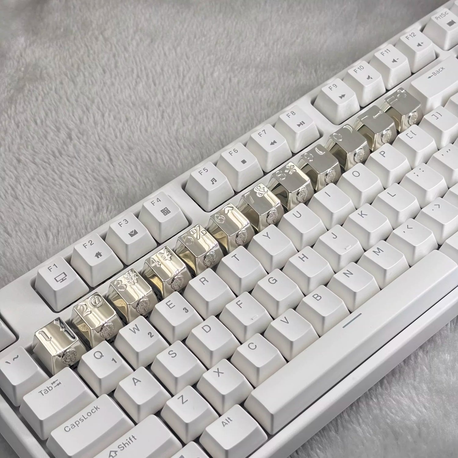 Chrome Hearts style, Metal retro patterned personalized keycaps, trendy and fashionable with decorative keycaps