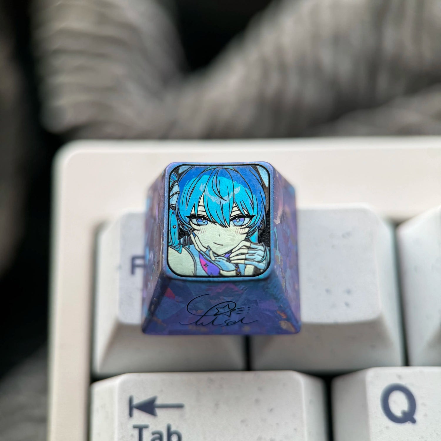 Hoshimachi Suisei, 1U titanium alloy personalized keycap, anime, gaming, cultural and creative mechanical keyboard decoration keycap