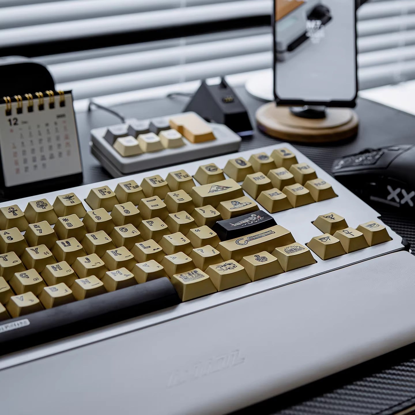Mysterious Egypt, Metal Gloss PBT Material Personalized Keycap Set, Mechanical Keyboard Theme Design Decorative Keycap Set