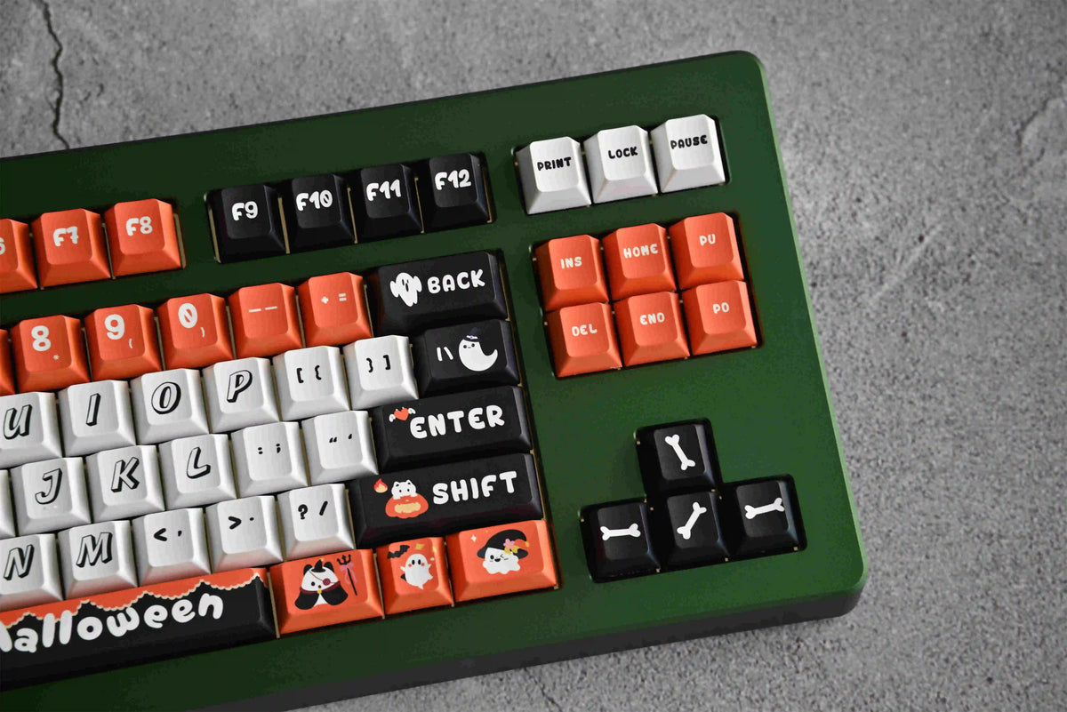 Halloween party theme, PBT material, sublimation, cartoon and funny Personalized keycap set, original factory height mechanical keyboard decorative keycap set，anime keycap set suitable for 61/64/68/75/84/87/104 Key Mechanical Keyboard