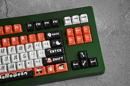 Halloween party theme, PBT material, sublimation, cartoon and funny Personalized keycap set, original factory height mechanical keyboard decorative keycap set，anime keycap set suitable for 61/64/68/75/84/87/104 Key Mechanical Keyboard