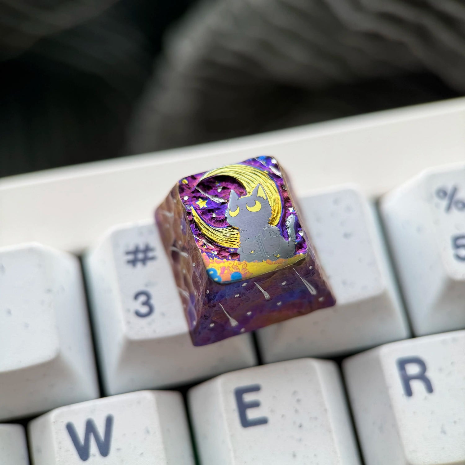 Starry Sky Cat Series, Purple Starry Sky Meteor Theme Titanium Alloy Hand Carved Titanium Alloy Personalized Keycaps, Fairy Tale Creative Decorative Keycaps Metal Art Keycaps
