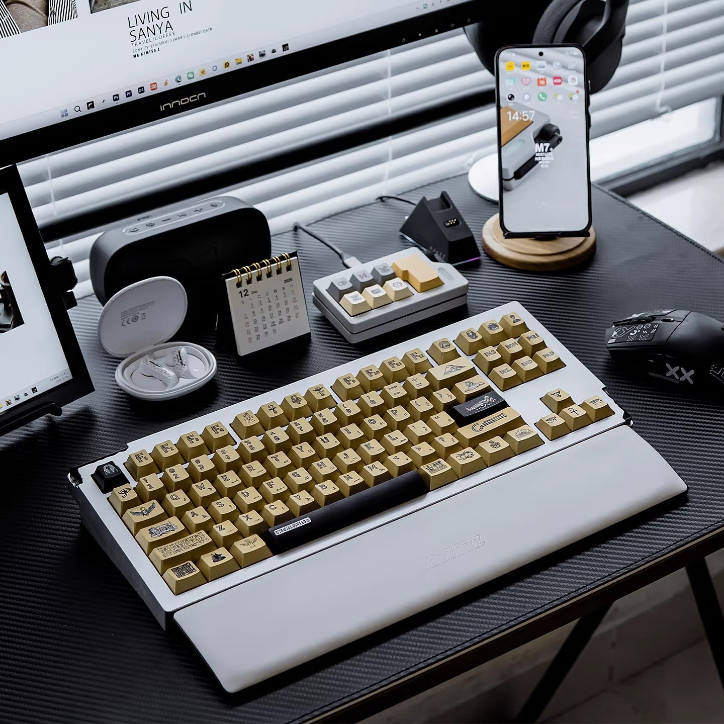 Mysterious Egypt, Metal Gloss PBT Material Personalized Keycap Set, Mechanical Keyboard Theme Design Decorative Keycap Set