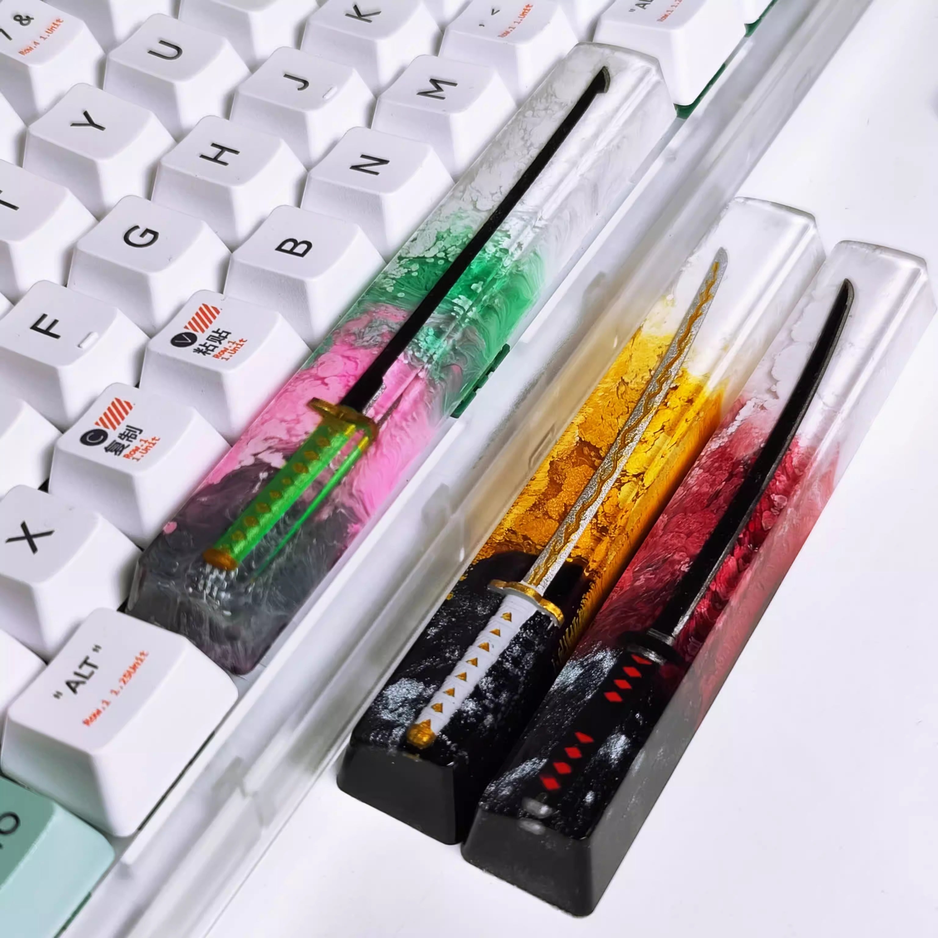 Demon Slayer: Kimetsu No Yaiba, Crystal resin samurai sword, 6.25U space bar personalized keycap, anime and game culture creative custom decorative keycap