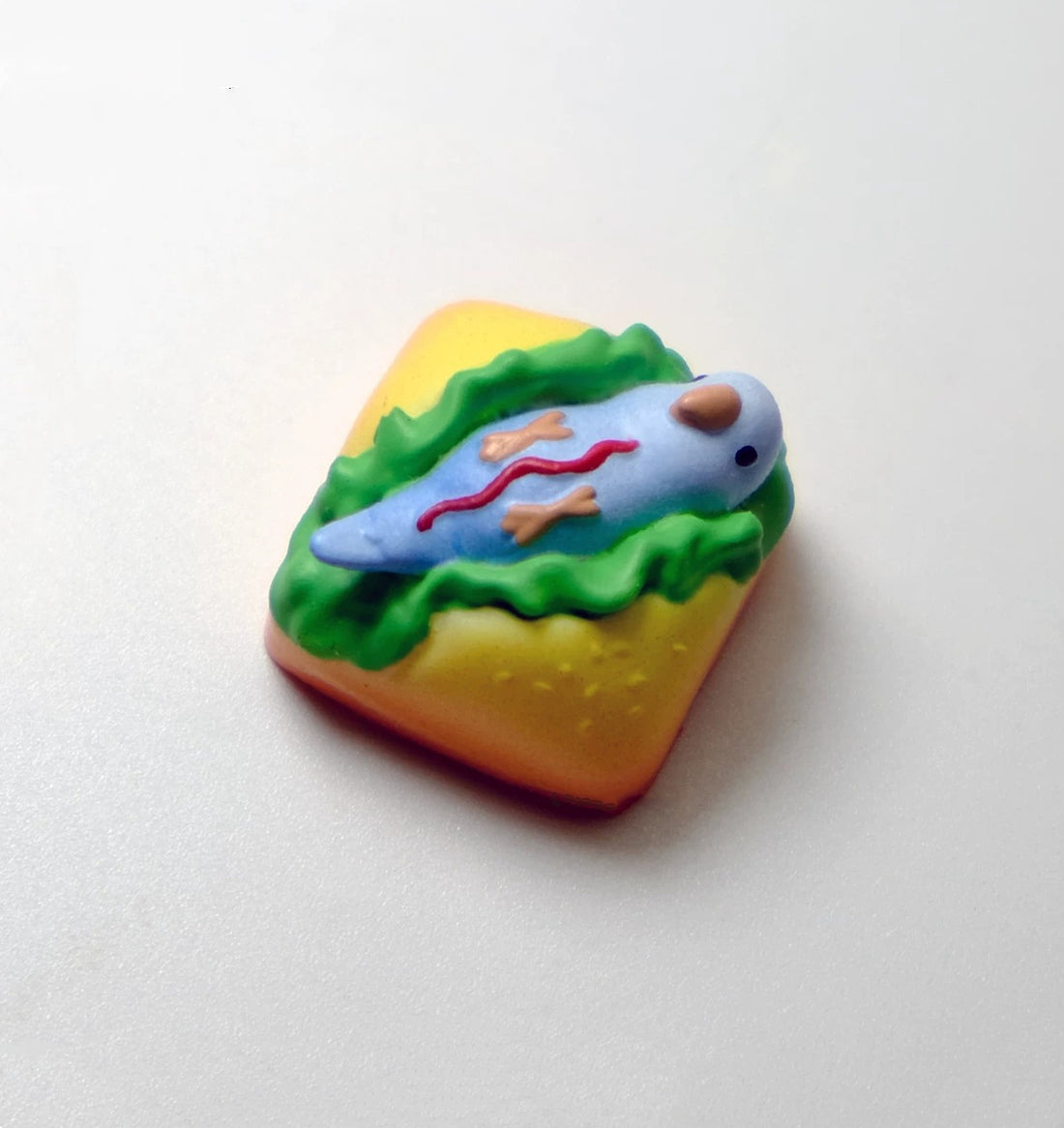 Agapornis， Hot dog parrot shaped, resin coated personalized keycaps, mechanical keyboard cartoon decorative keycaps