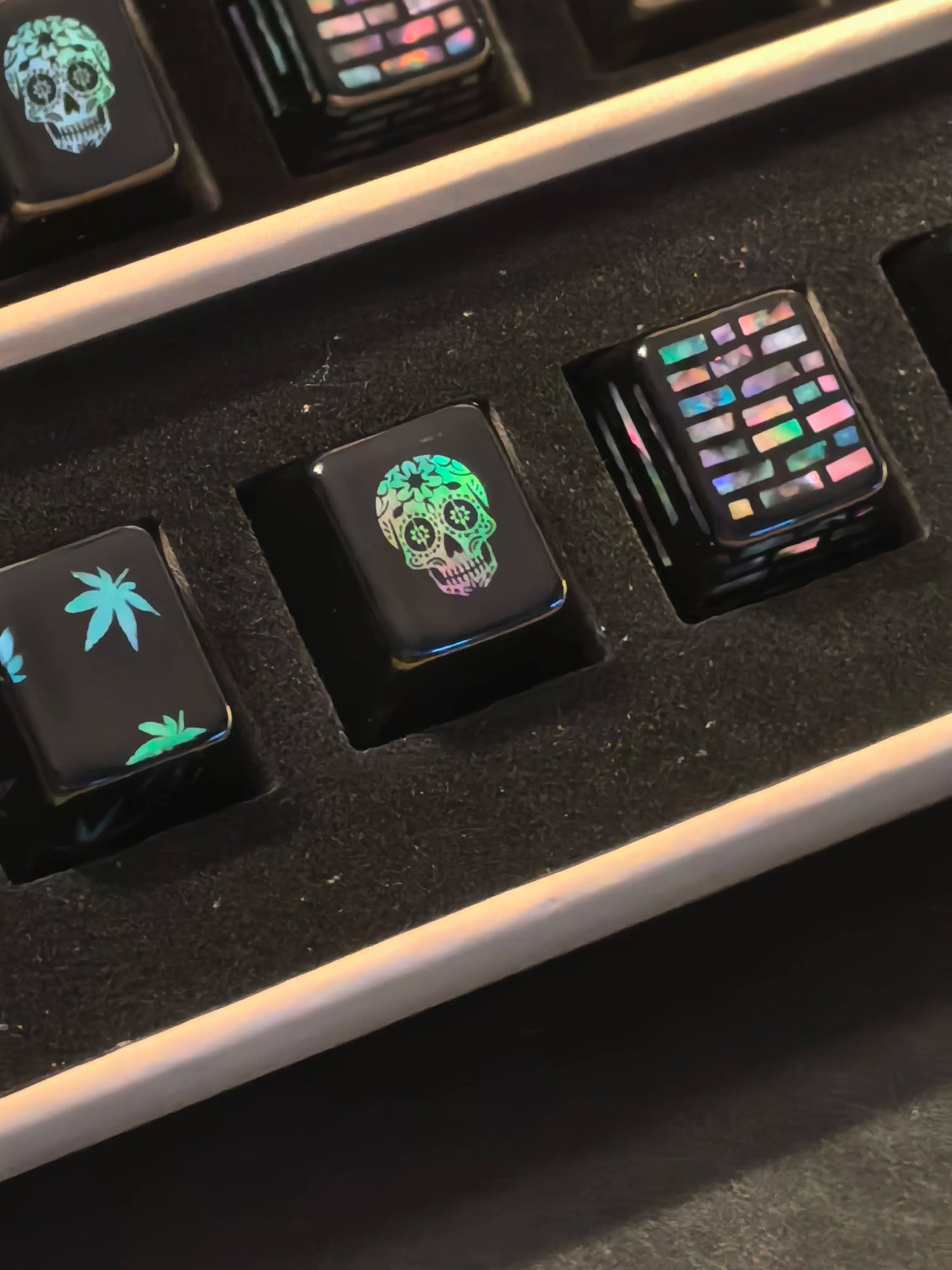 Simple geometric patterns The traditional Lacquerware decoration technique,+mother of pearl inlay, set of 5, classic and stylish game console buttons, decorative keycaps with directional key combinations