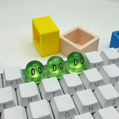 Roco Kingdom， Transparent jelly crystal resin personalized keycaps, anime and game cultural creative keycaps, mechanical keyboard decorative keycaps